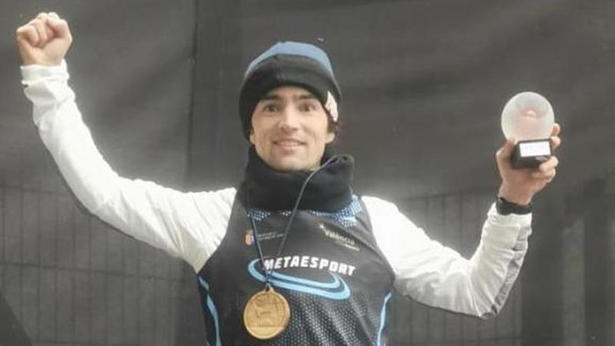 Iván Penalba gana en sus primeros 100 km bajo techo