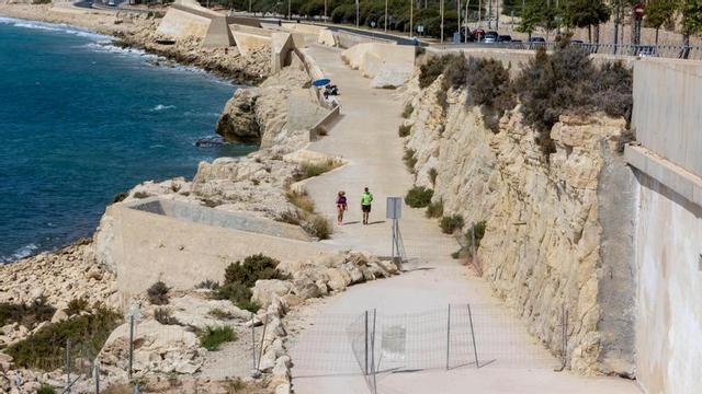 Imagen de archivo de la vía verde de la Cantera en Alicante. / Jose Navarro
