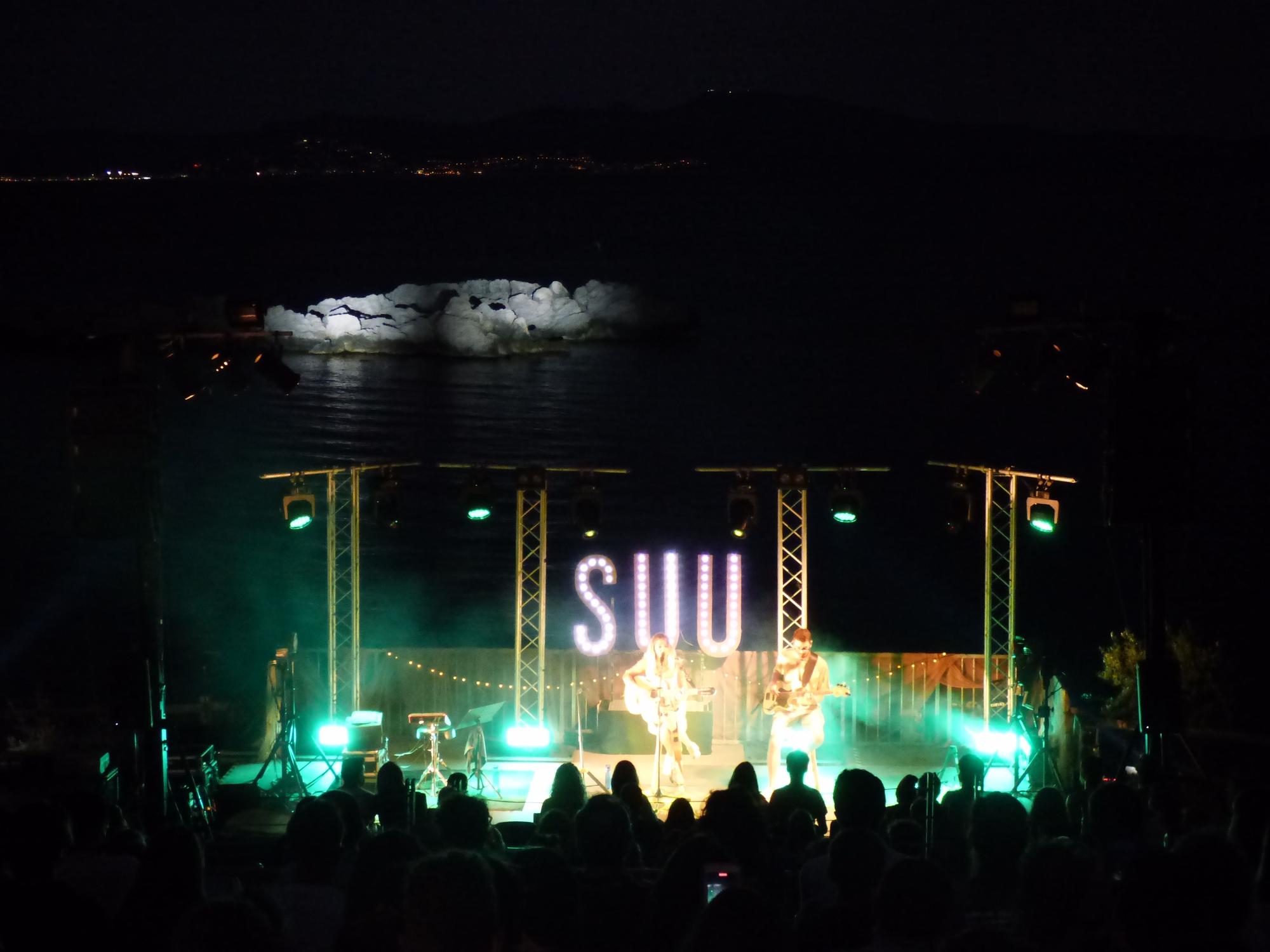 Suu actua al Festival Portalblau de l'Escala