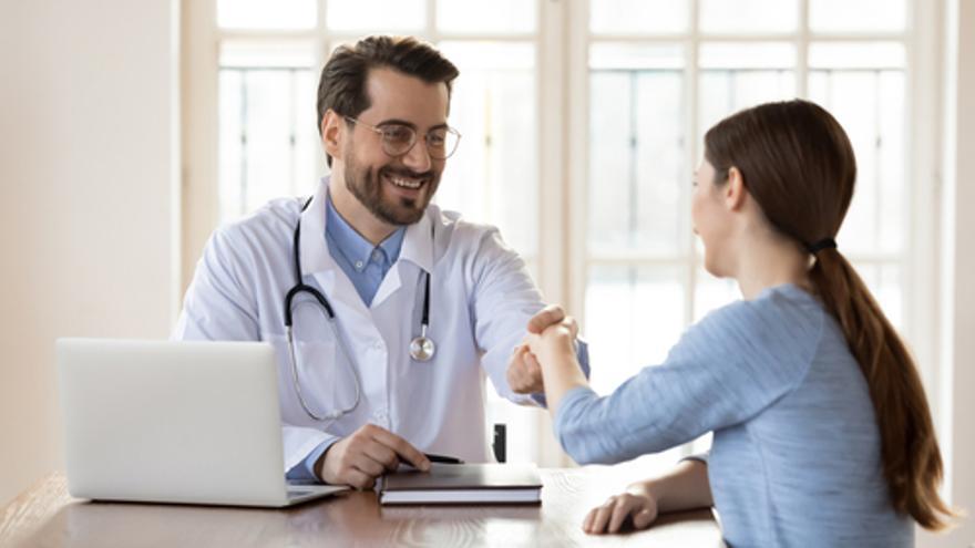 Visitadores médicos, auxiliares de fábrica, administrativos con chino e inglés y cajeros para tienda, pueden encontrar trabajo en este artículo