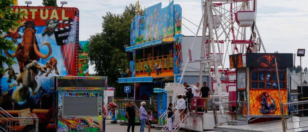 Atracciones en la TIR durante las fiestas de Santa Rita.