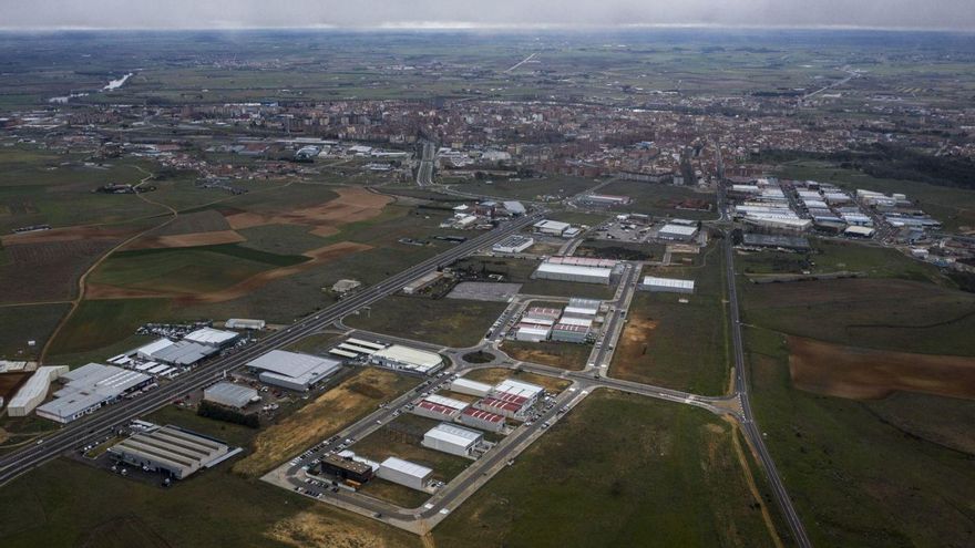 Vista aérea del polígono de La Hiniesta Ampliación, con parcelas vacías.