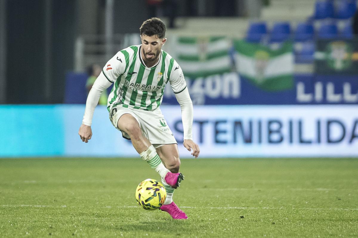 Fútbol. Partido correspondiente a la jornada 21 de Segunda División temporada 2025-2026 entre el Huesca y el Córdoba. Estadio El Alcoraz