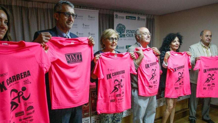 Participantes en el acto de presentación de la Carrera Mucho x Vivir