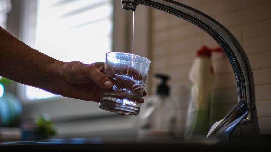 Una rotura en las tuberías deja sin agua a cinco barrios de Badajoz