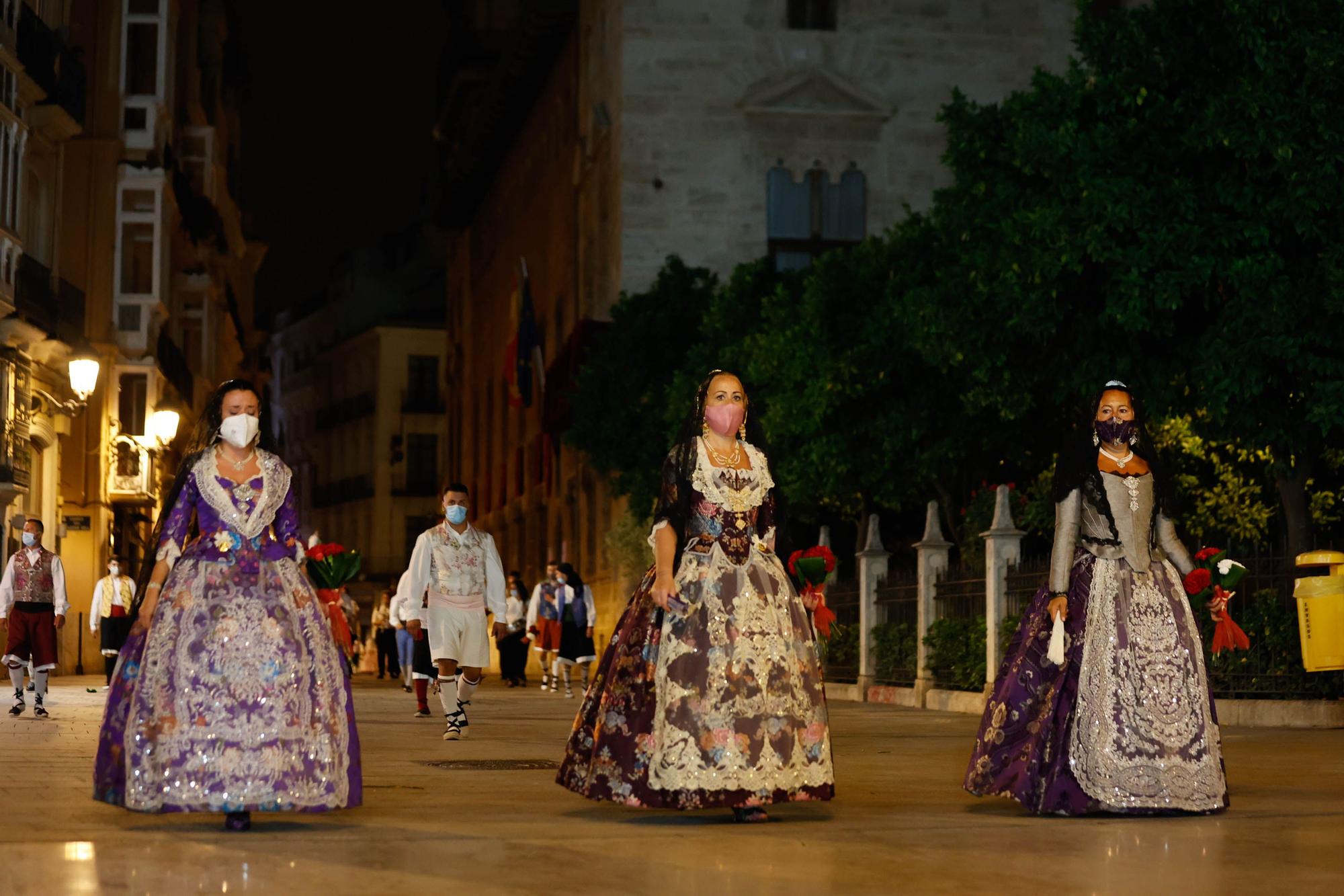 Búscate en el segundo día de Ofrenda por la calle de Caballeros (entre las 22.00 y las 23.00 horas)