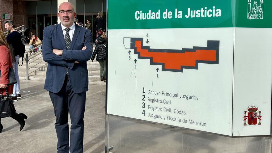 El denunciante del caso Astapa: &quot;La lentitud judicial ampara a los culpables&quot;