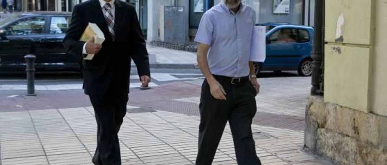 Los fiscales anticorrupción Pablo Romero (izquierda) y Felipe Briones en una imagen de archivo.