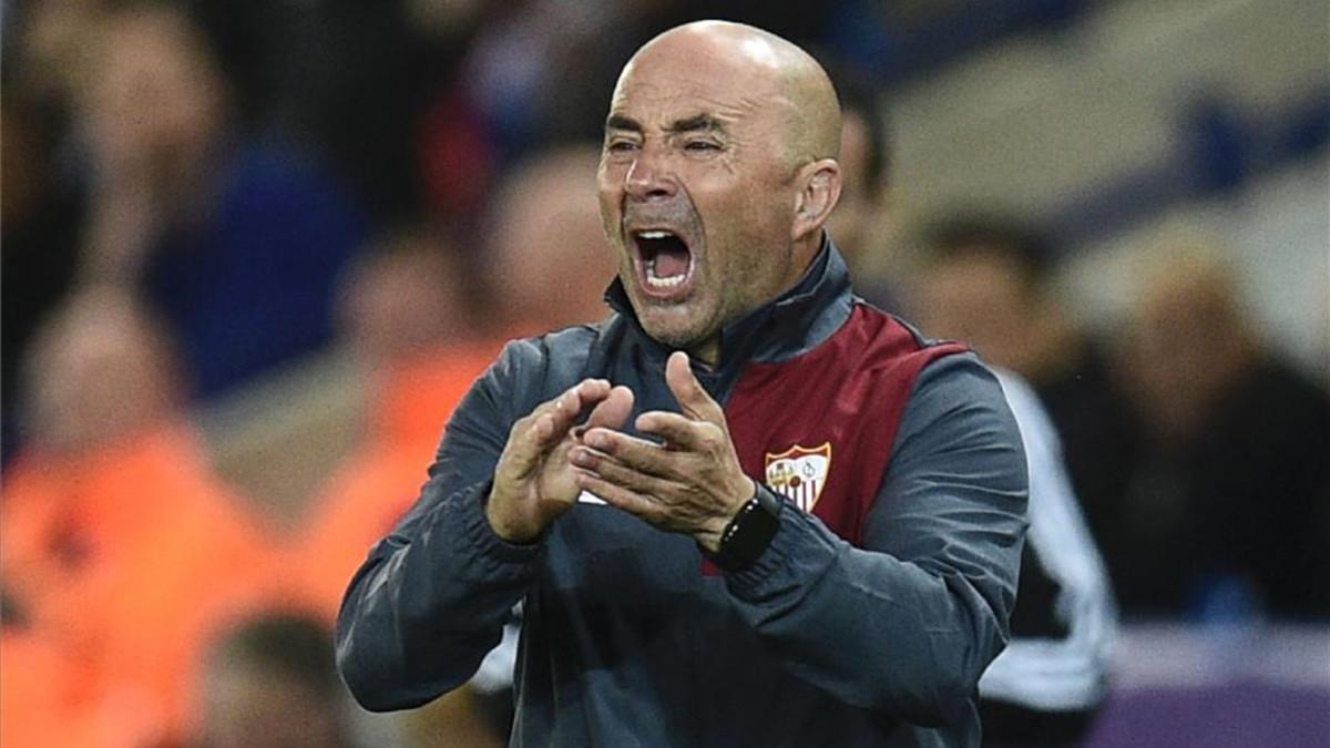 El interés por Sampaoli ha desatado la tensión entre el Sevilla y la AFA