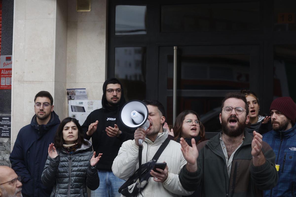 Denuncian el desahucio de una mujer vulnerable en Benicalap