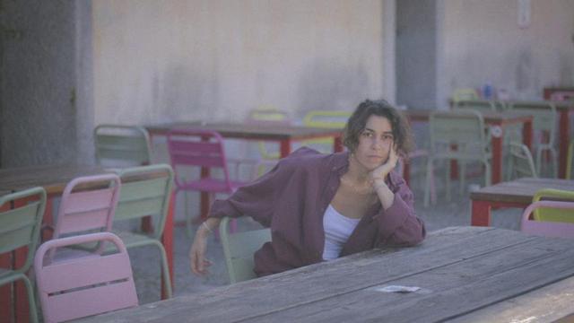 NanaSantaParda es el alterego de Esther Toledo.