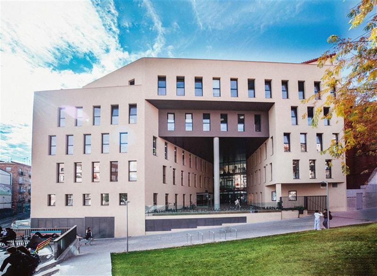 iLERNA disposa de 12 centres físics en diferents comunitats autònomes per oferir suport presencial a l’alumnat.