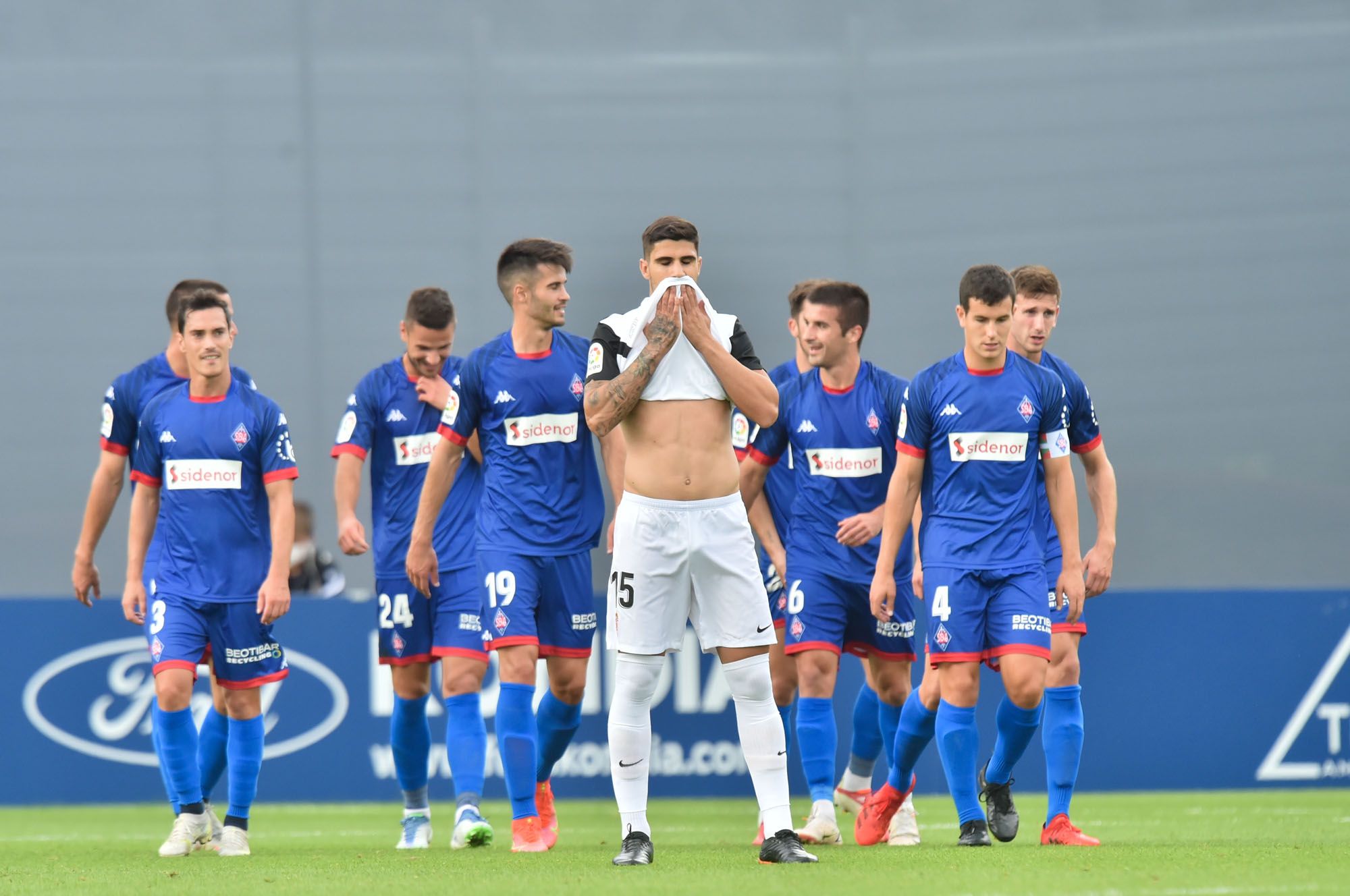 El partido del Sporting en Lezama, en imágenes