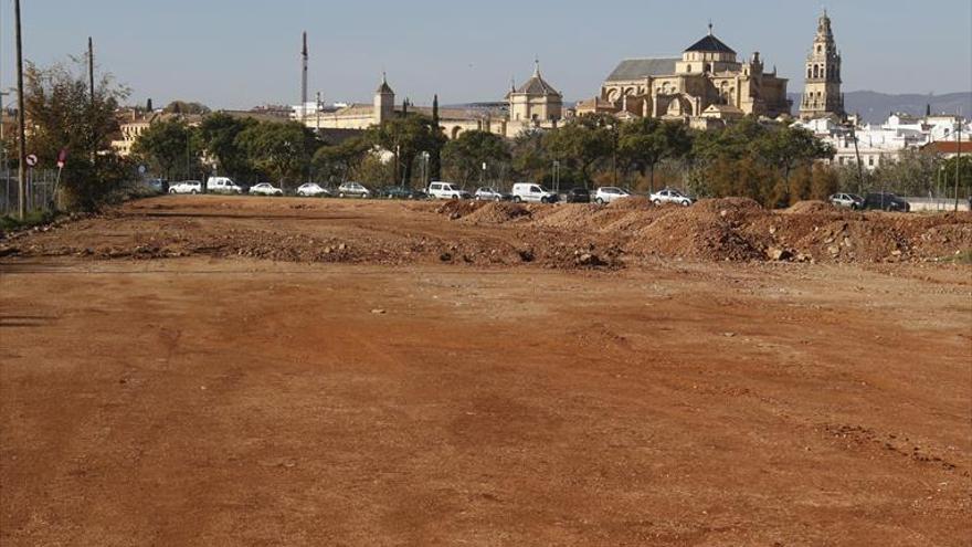 La parcela del Palacio del Sur se acondicionará como zona verde