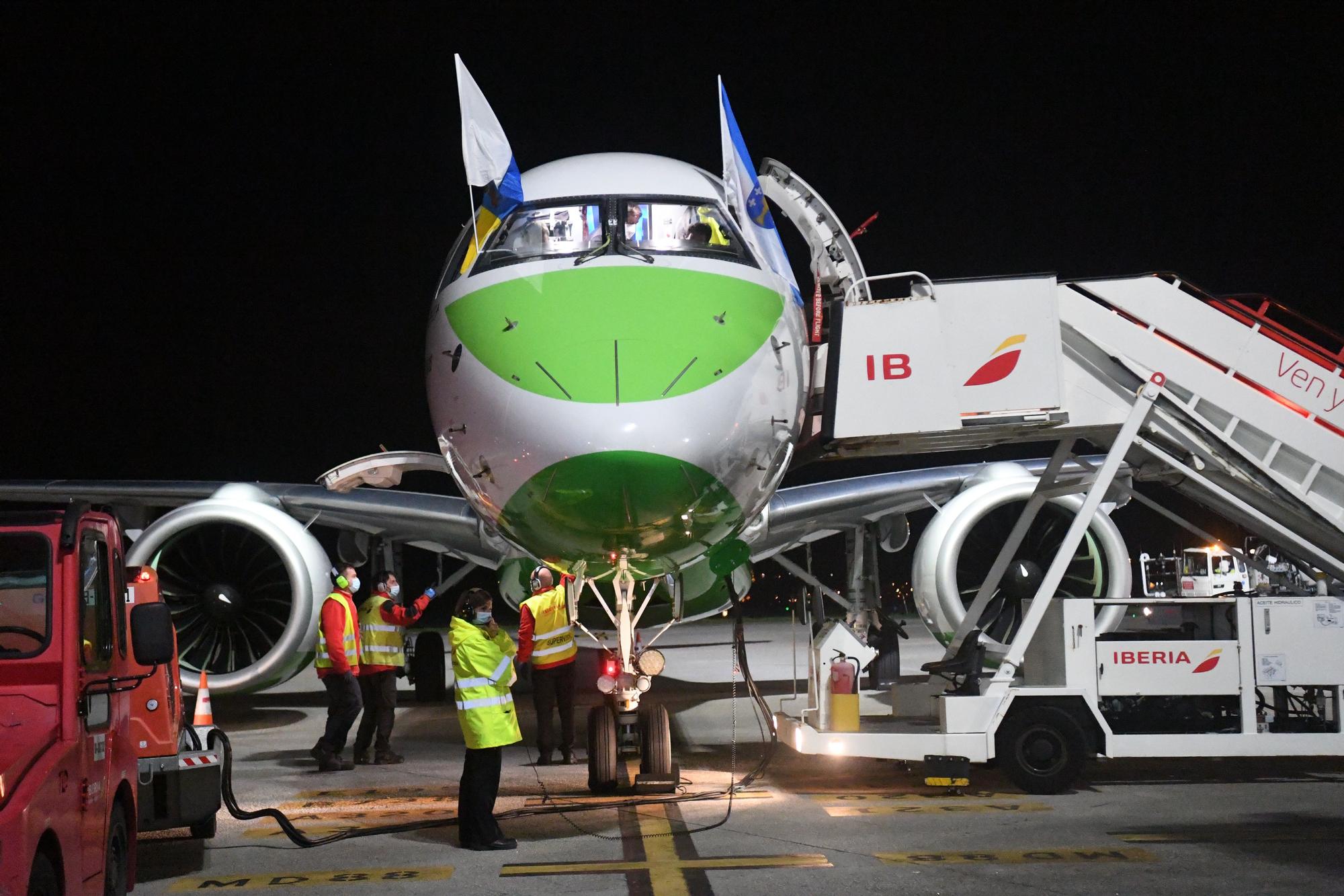 Binter estrena su vuelo directo entre A Coruña y Canarias