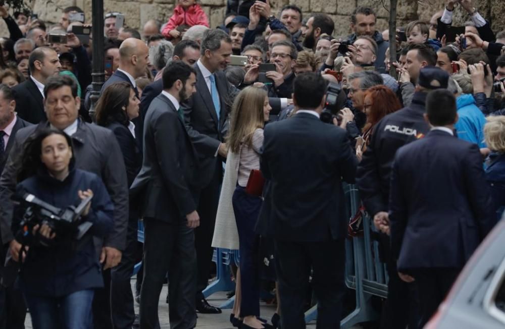 Los Reyes asisten a la misa de Pascua en la Catedral de Mallorca