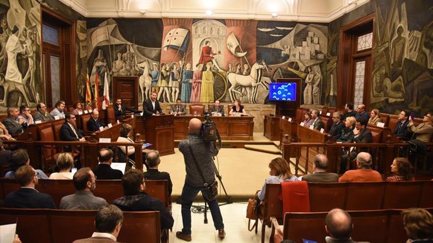 El tren-tram estrena el Consejo Metropolitano de la Movilidad