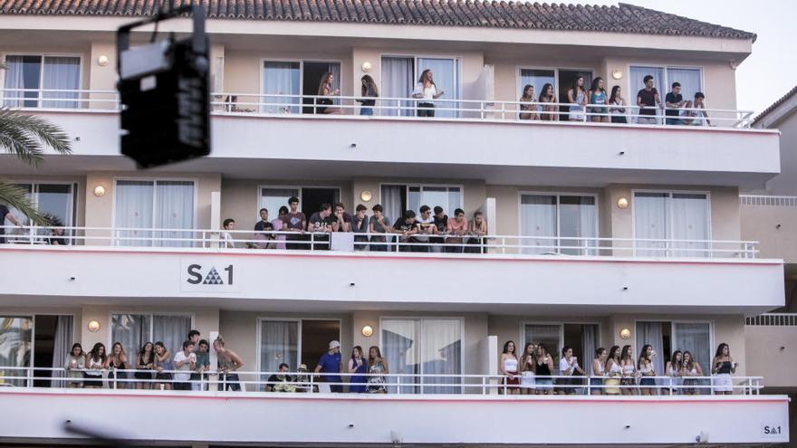 C Tangana en el hotel BH de Magaluf