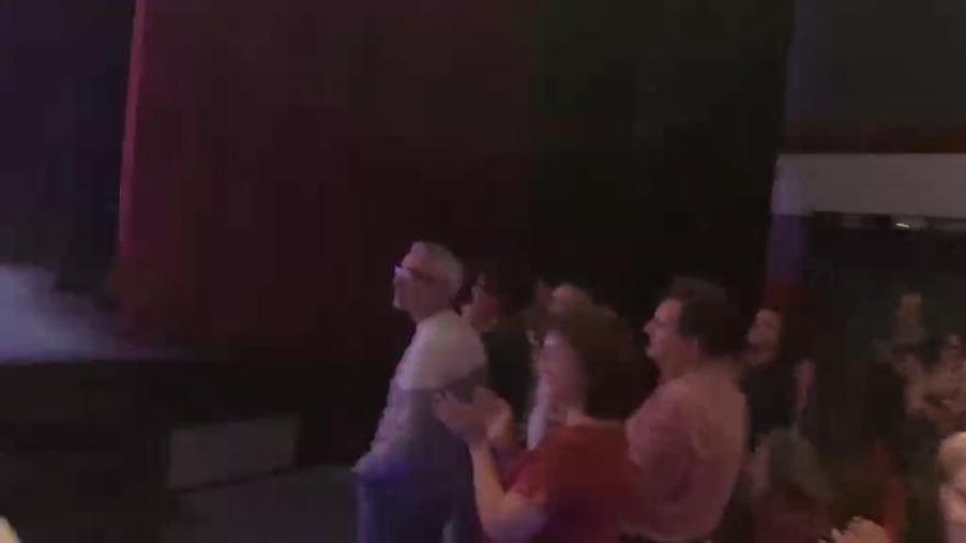 Lluna Plena Teatre levanta al público de Sueca de los asientos con su nuevo espectáculo