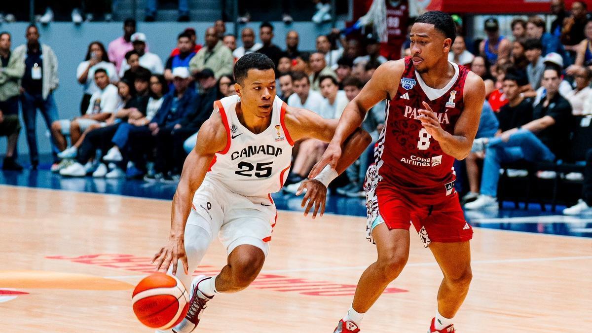 Bell-Haynes arranca hacia canasta en el choque de Canadá contra Panamá.