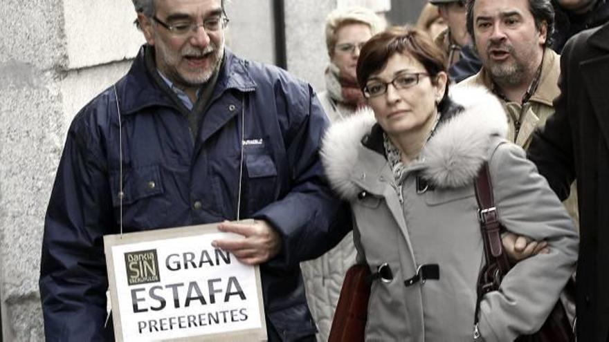 La exconsejera de Bankia Araceli Mora, a la salida de la Audiencia Nacional.