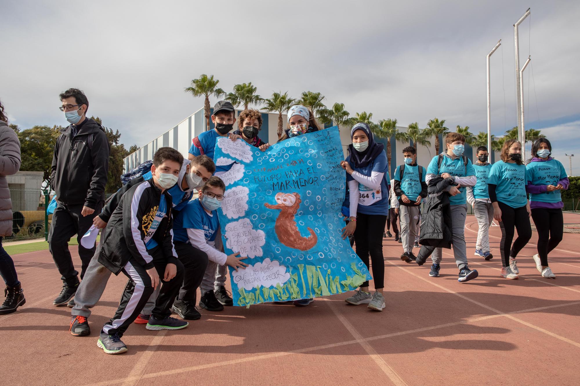 Colegios de San Javier lanzan un SOS por el Mar Menor