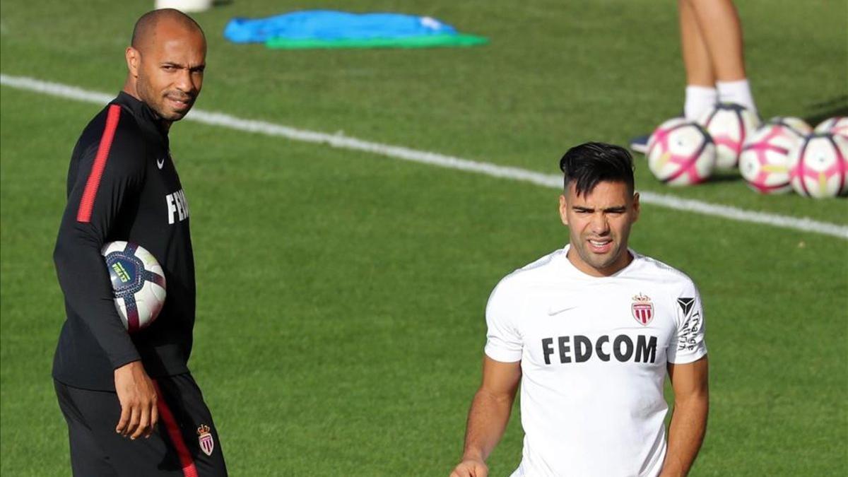 Radamel Falcao conoció a Thierry Henry en el entrenamiento de este jueves