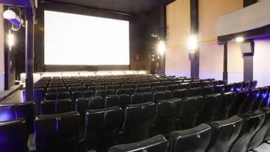 El teatre Patronat es dotarà d&#039;un projector de més qualitat, que s&#039;ha llogat