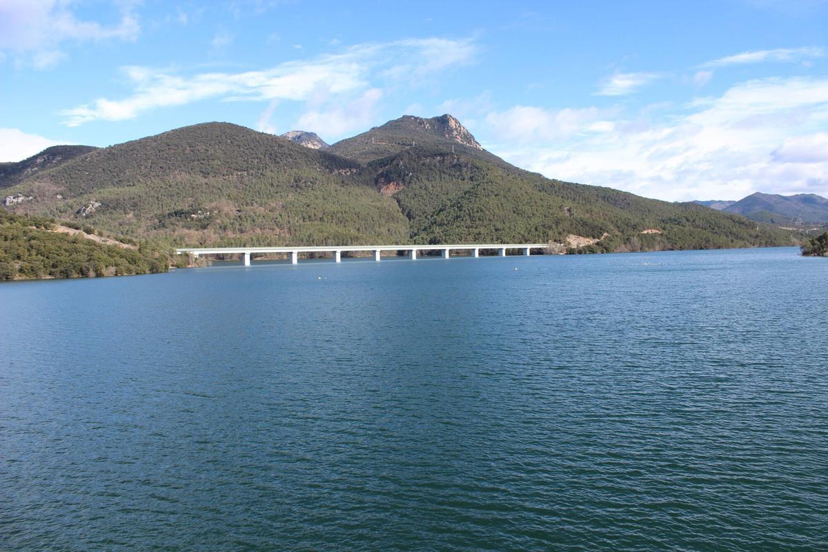 BAELLS . EMBASSAMENT . PANTA . CERCS . BERGUEDA . AIGUA