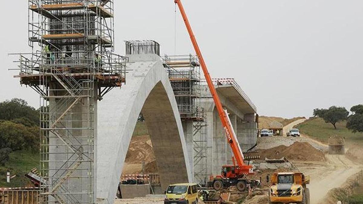 Imagen de archivo de las obras de alta velocidad Elvas-Évora.