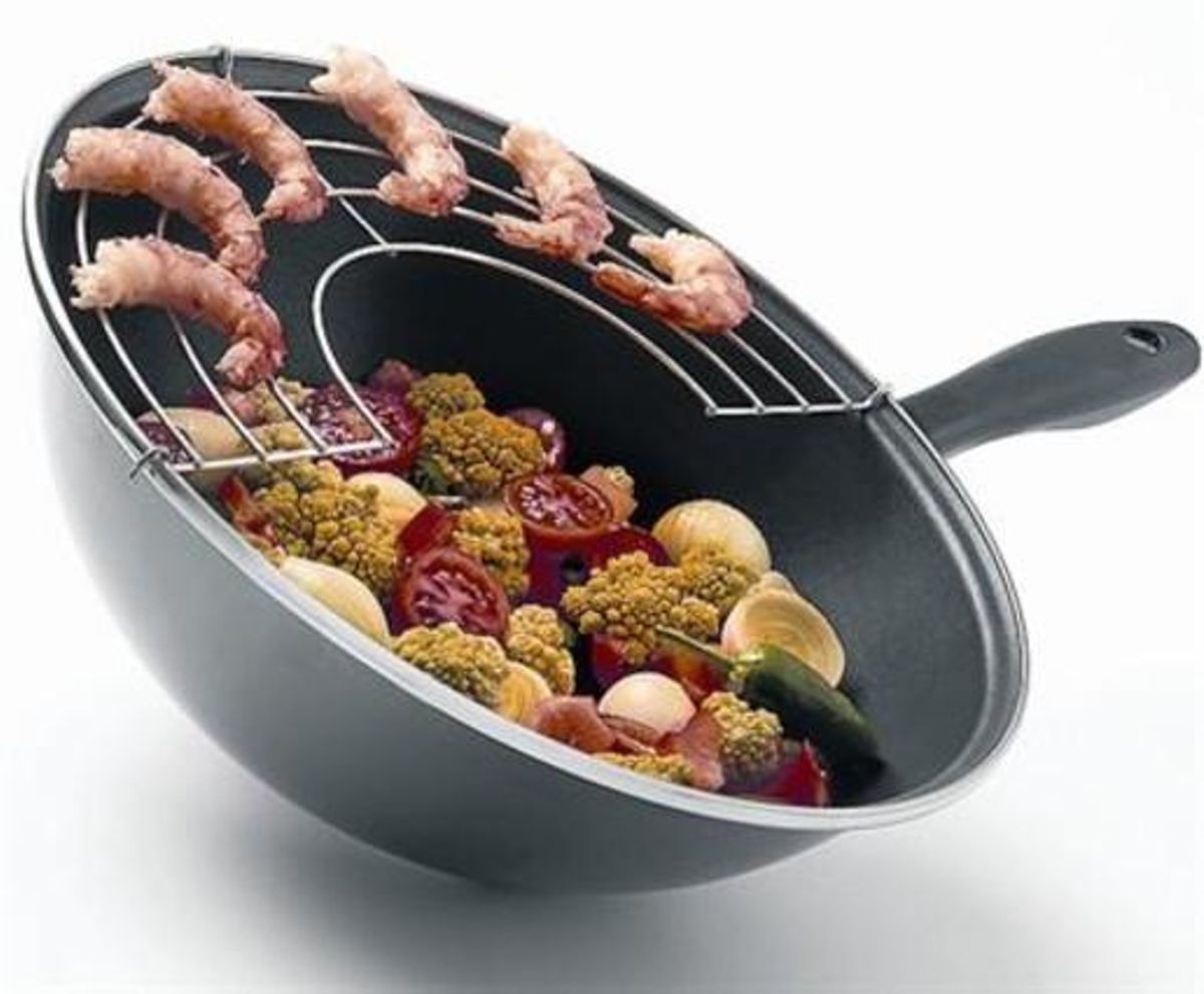 El wok té un fons còncau que en millora l’eficiència energètica.