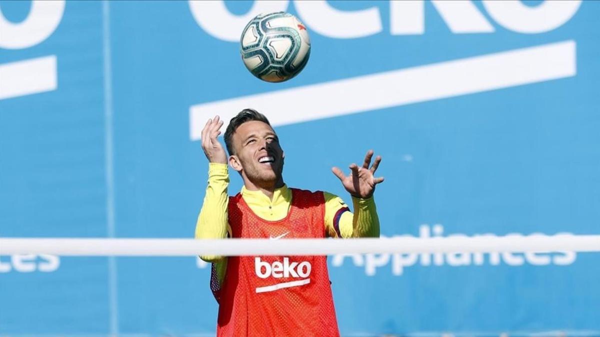 zentauroepp52520289 arthur melo entrenandose el 26 02 2020 de la web del fc barc200227195338