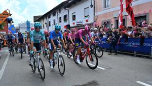 Giro dItalia cycling tour - 19 stage