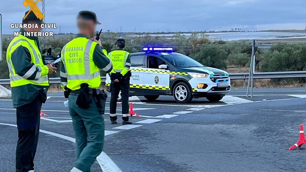 Investigado por la Guardia Civil de Tráfico de Plasencia tras huir de un control.