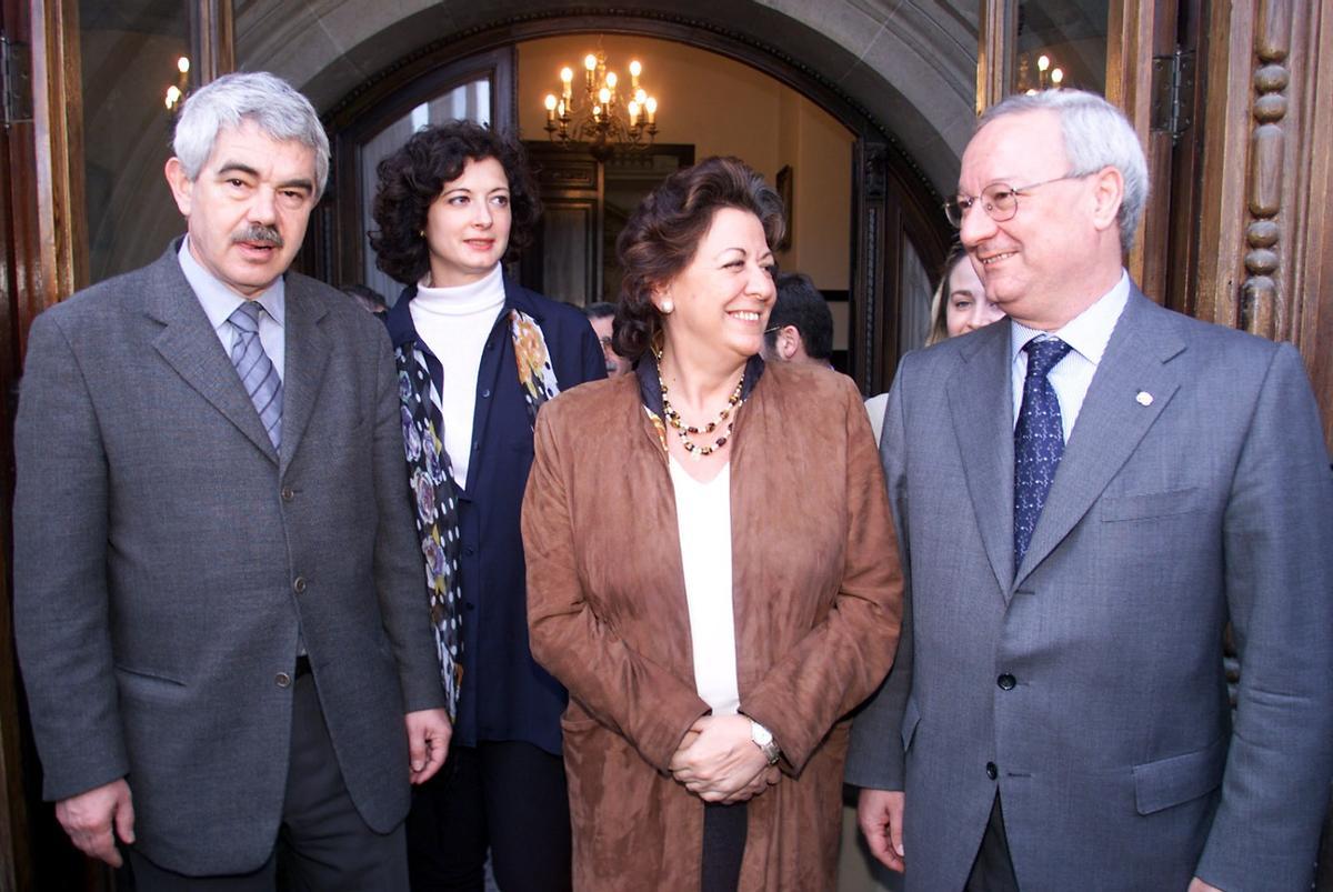De izquierda de derecha: Pasqual Maragall, Ana Noguera, Rita Barberá y Ricard Pérez Casado. De izquierda de derecha: Pasqual Maragall, Ana Noguera, Rita Barberá y Ricard Pérez Casado.