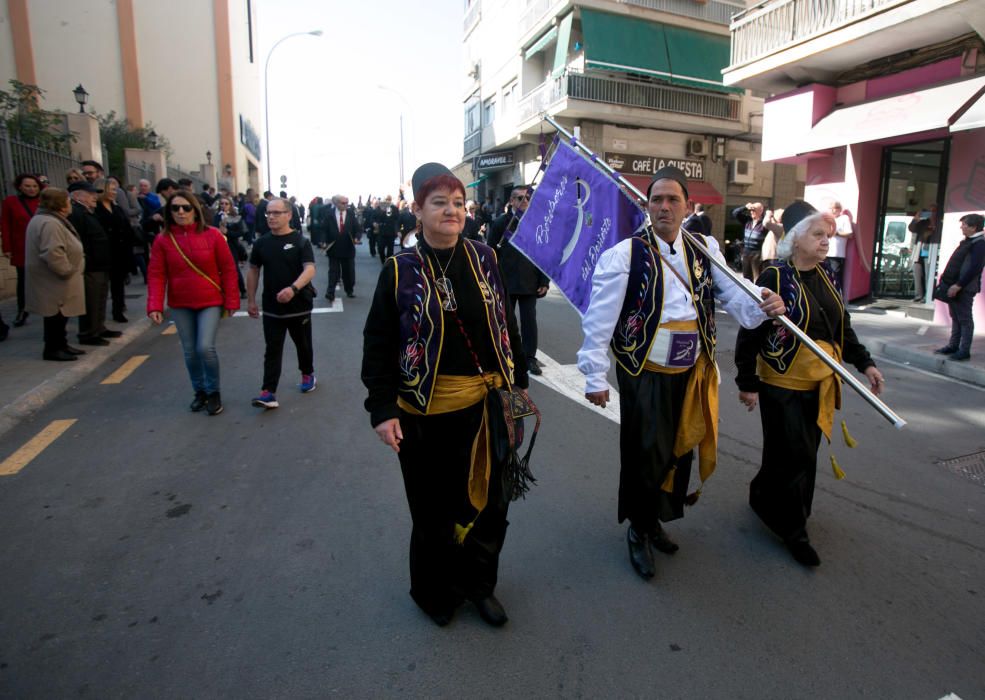 Los Moros y Cristianos de Altozano celebran su Mig Any