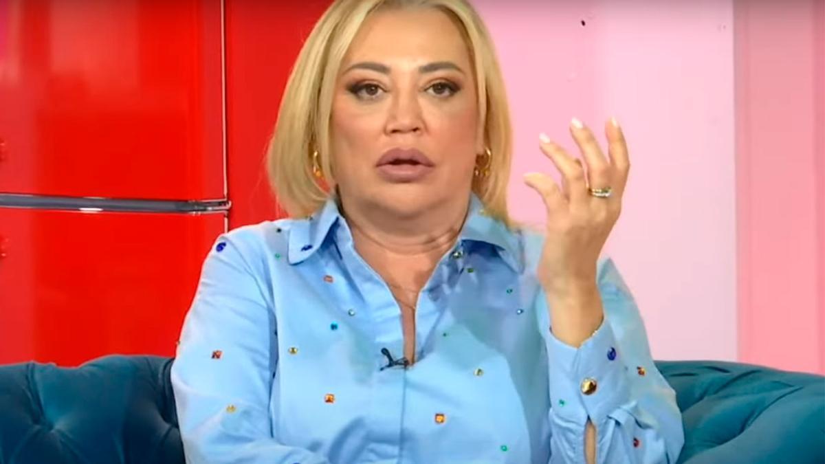 Belén Esteban para su programa en directo y lanza una advertencia a una conocida actriz por su docuserie: "Un consejo: Macarena ten cuidado"