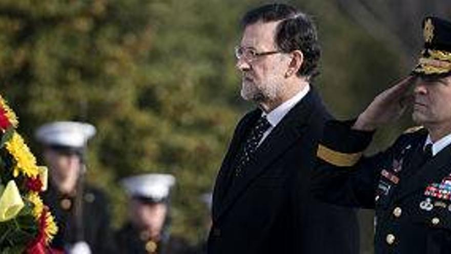 Rajoy homenajea a los caídos por EEUU en su primer acto en Washington