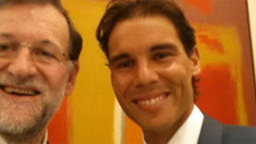 1, 2, 3, Cheese: Mariano Rajoy und Rafael Nadal beim Selfie-Machen.