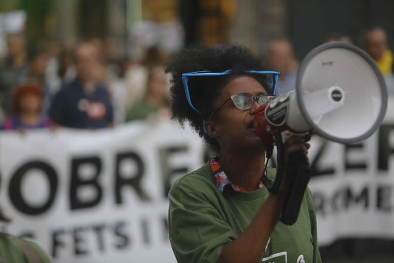 Manifestación de Pobresa Zero en València