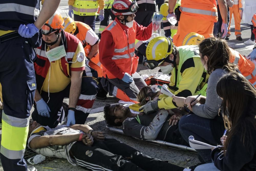 Más de 500 efectivos participan en un simulacro de accidente aéreo