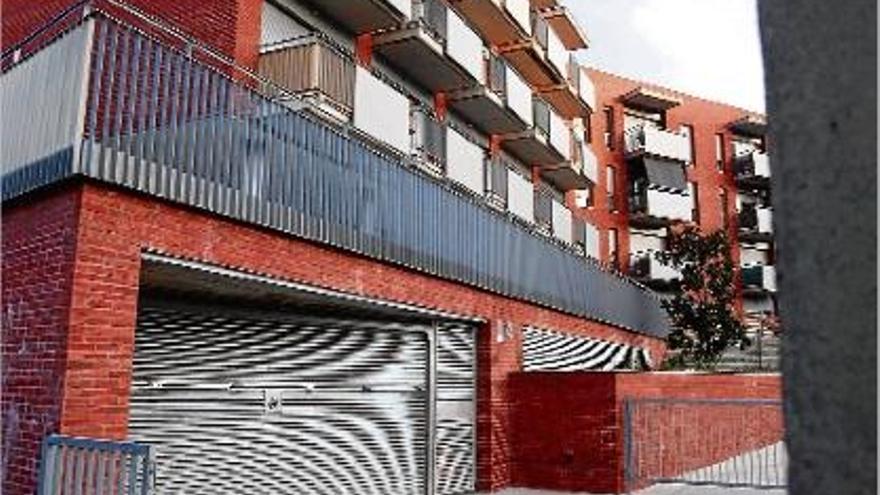 Pisos de lloguer de protecció oficial al carrer Francesc Ferrer.