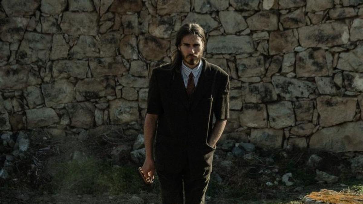 Carlos Ares.