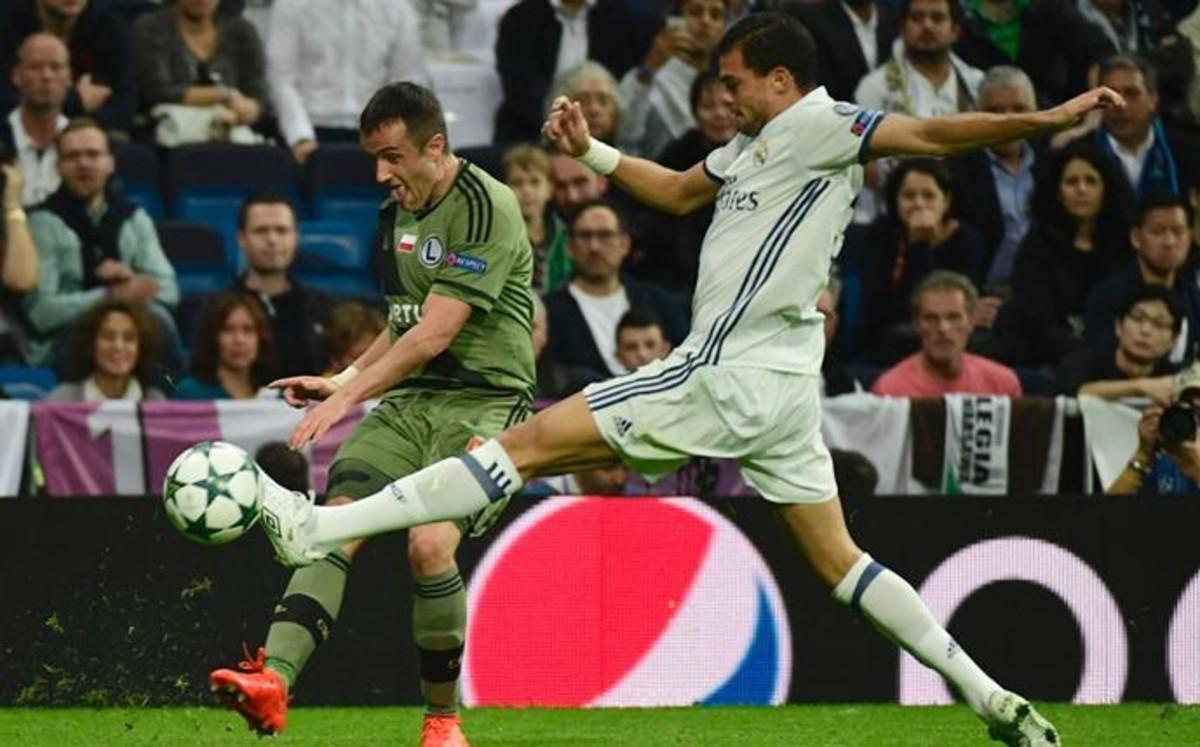 Pepe quiere exprimir su carrera como madridista