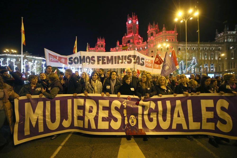 Manifestación con motivo del Día Internacional ...