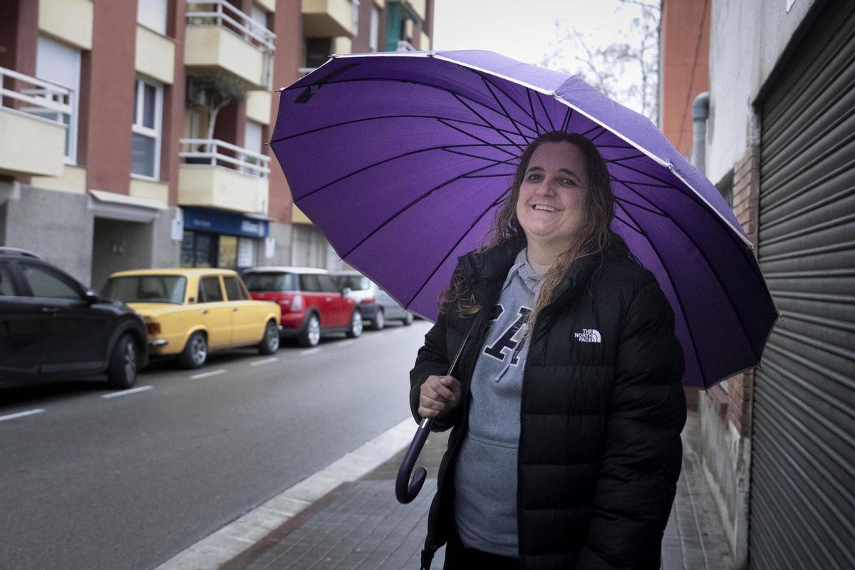 Granollers 20/01/2025 Testimonios y de la ciudad de Granollers para acompañar un reportaje de la serie de entrevistas de la Inmigración de Cerca. Este estará centrado en la falta de policías locales y la inseguridad que genera a la ciudadanía. En la foto, Bárbara , vecina del barrio del Congost Fotografía de Ferran Nadeu