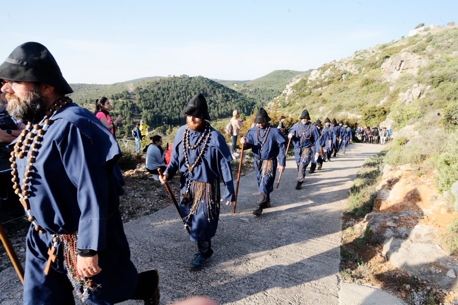 Fotogalería: 'Els Pelegrins' de Les Useres regresan a Penyagolosa