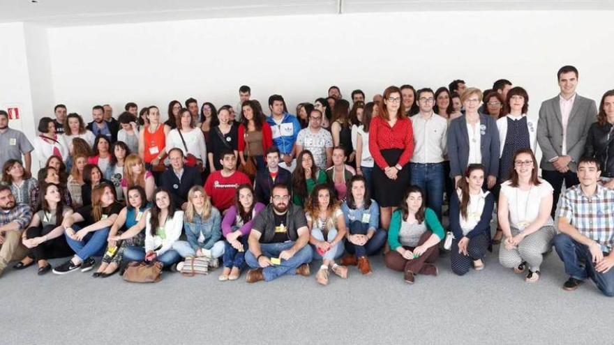 Participantes, ayer, en el Encuentro de las lanzaderas de empleo de Asturias, en el centro Niemeyer.