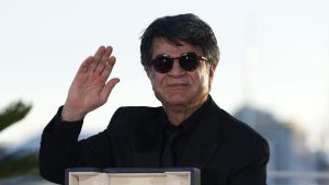Panahi presenta el film nascut de la seva estada a la presó iraniana