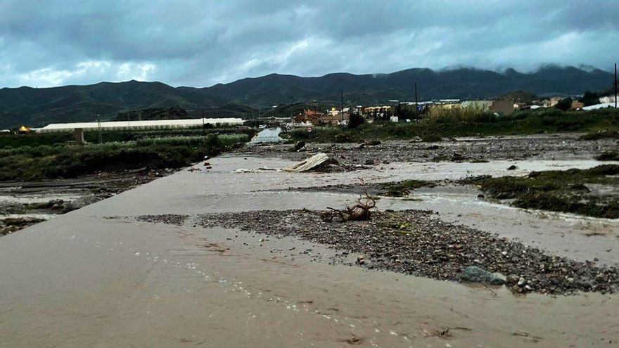 La última riada de Lorca deja sin agua a medio millar de vecinos de Ramonete y Puntas de Calnegre
